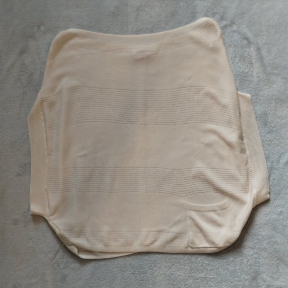 BCBGeneration Off-White Button-down Back Sleeveless Viscose-blend Top Women's M